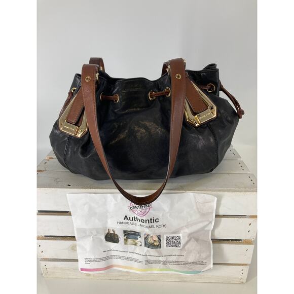 MICHAEL KORS, LARGE BLACK LEATHER SHOULDER BAG - Picture 1 of 13